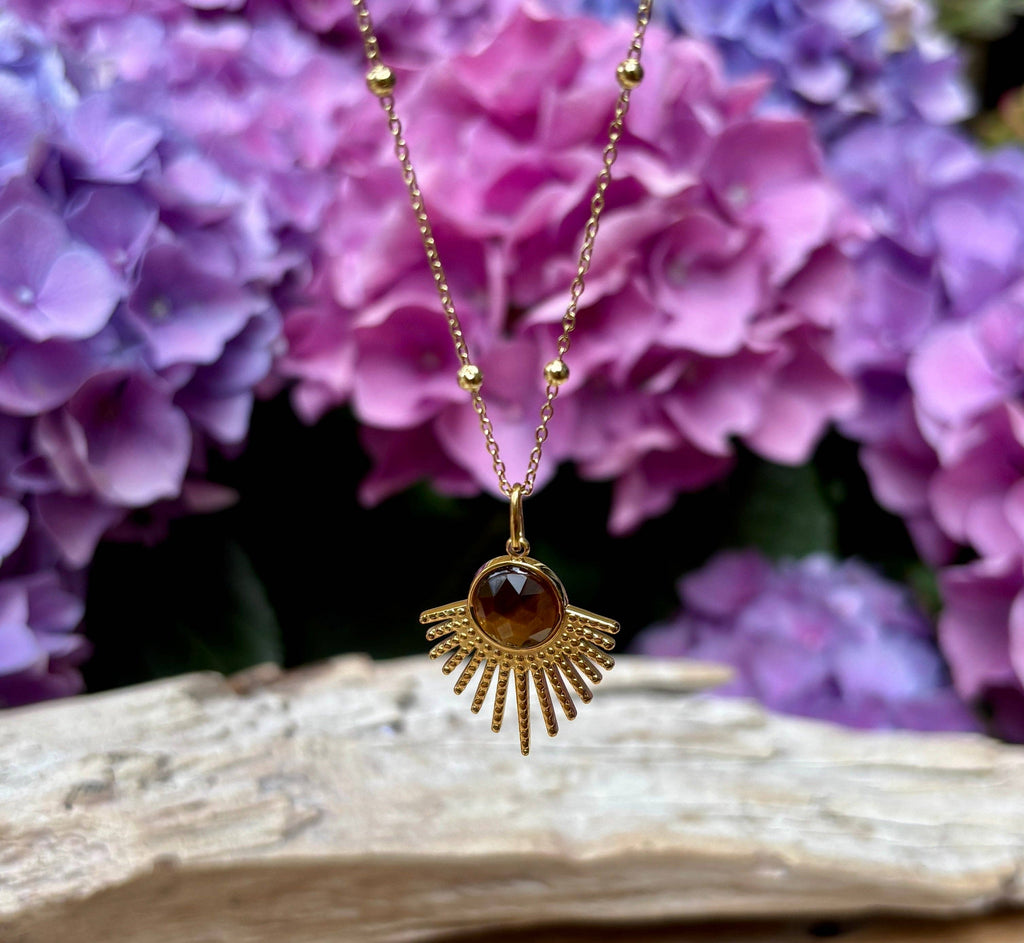 18ct Gold Plated Tiger's Eye Feather Pendant Necklace OR40