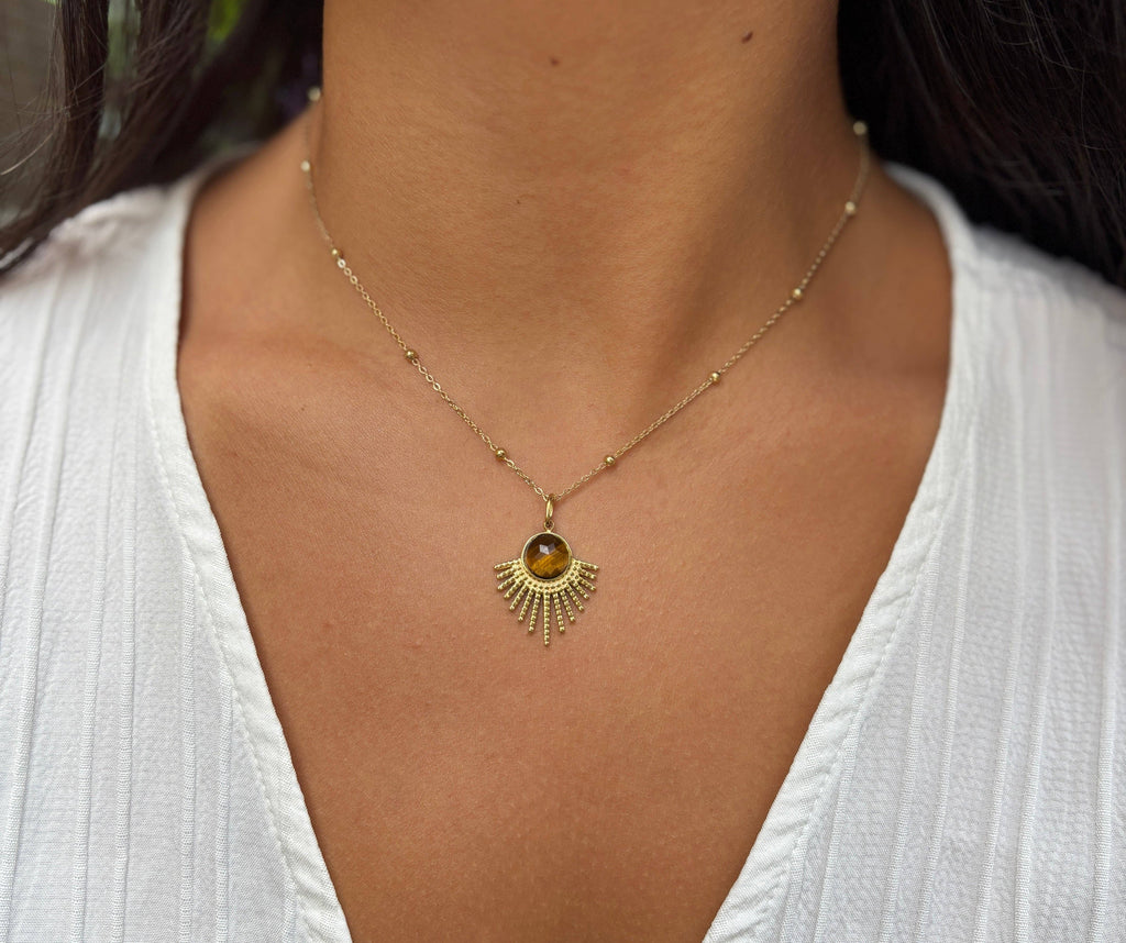 18ct Gold Plated Tiger's Eye Feather Pendant Necklace OR40