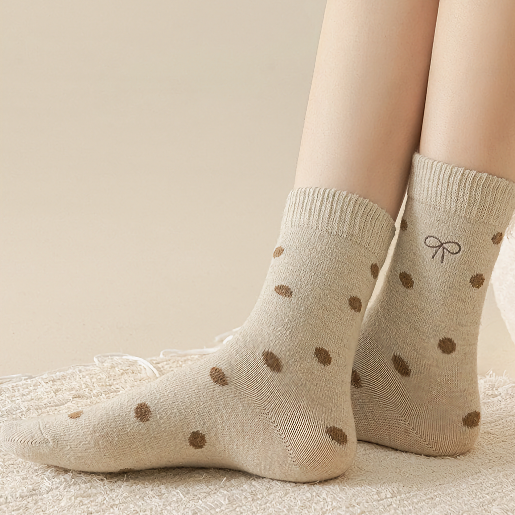 Winter Wool Bow Embroidery Socks